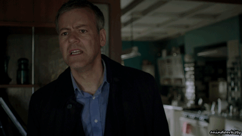 Lestrade_Sign