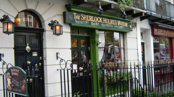 221B_Baker_Street,_London_-_Sherlock_Holmes_Museum